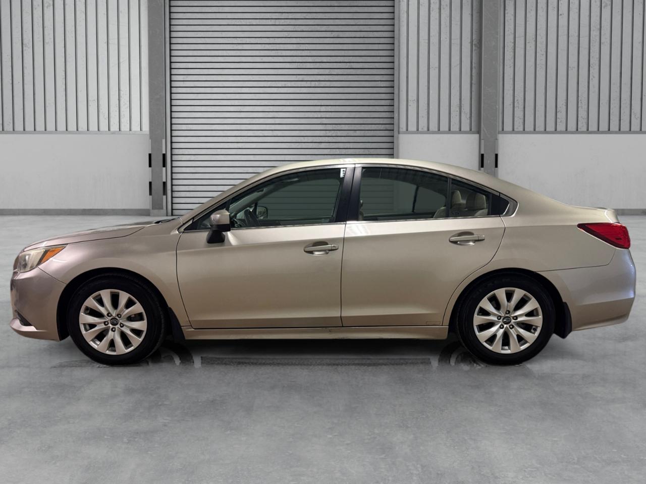 Subaru Legacy 4dr Sdn 2.5i Premium PZEV 2015