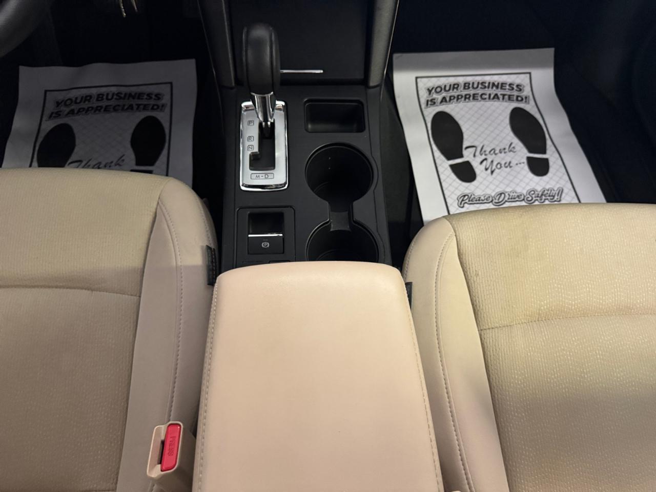 Subaru Legacy 4dr Sdn 2.5i Premium PZEV 2015