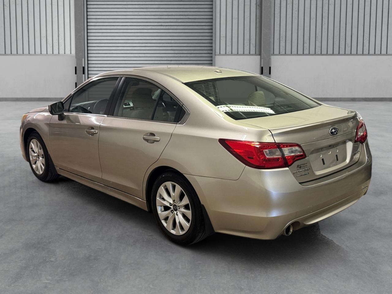 Subaru Legacy 4dr Sdn 2.5i Premium PZEV 2015