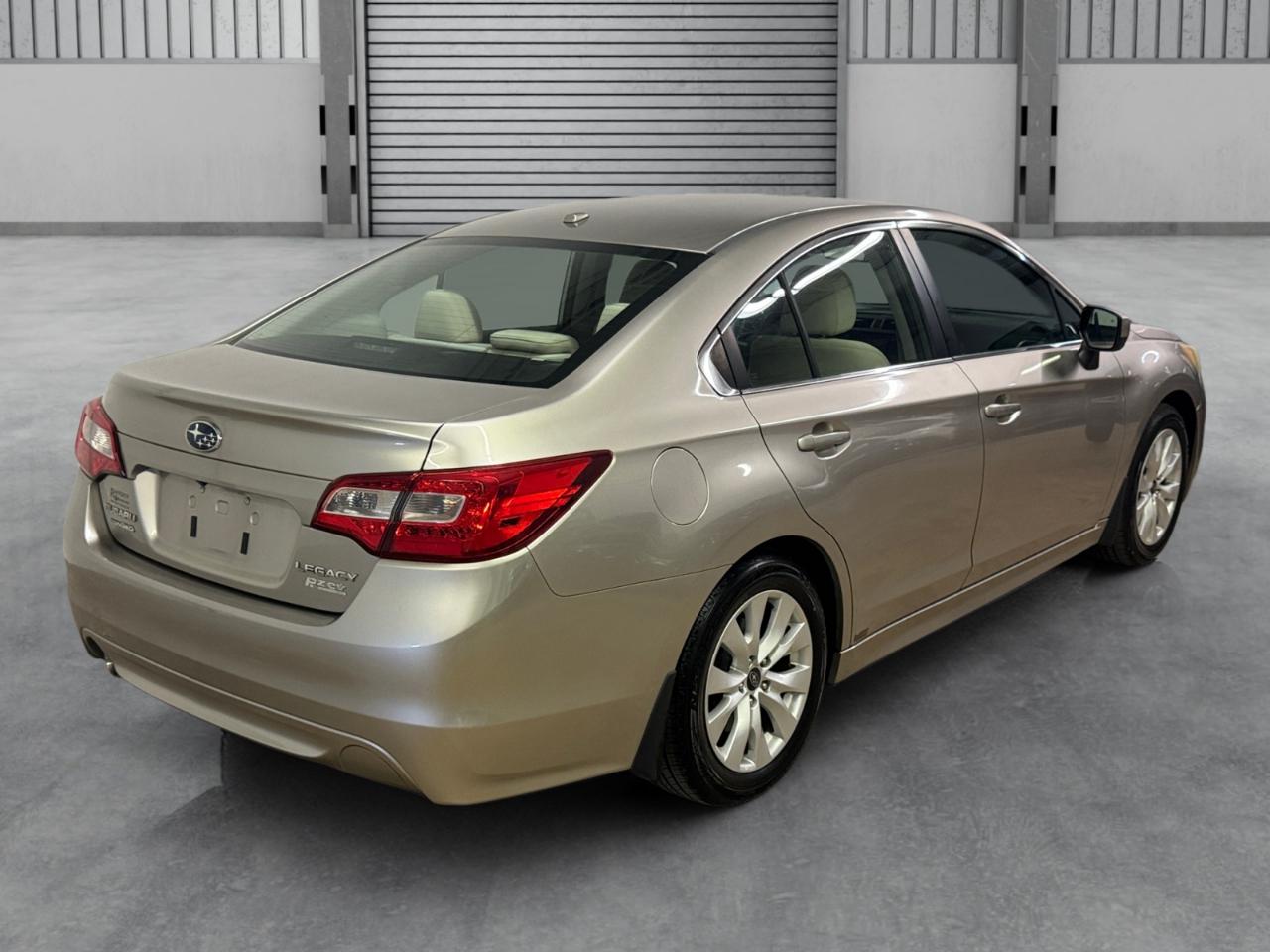 Subaru Legacy 4dr Sdn 2.5i Premium PZEV 2015