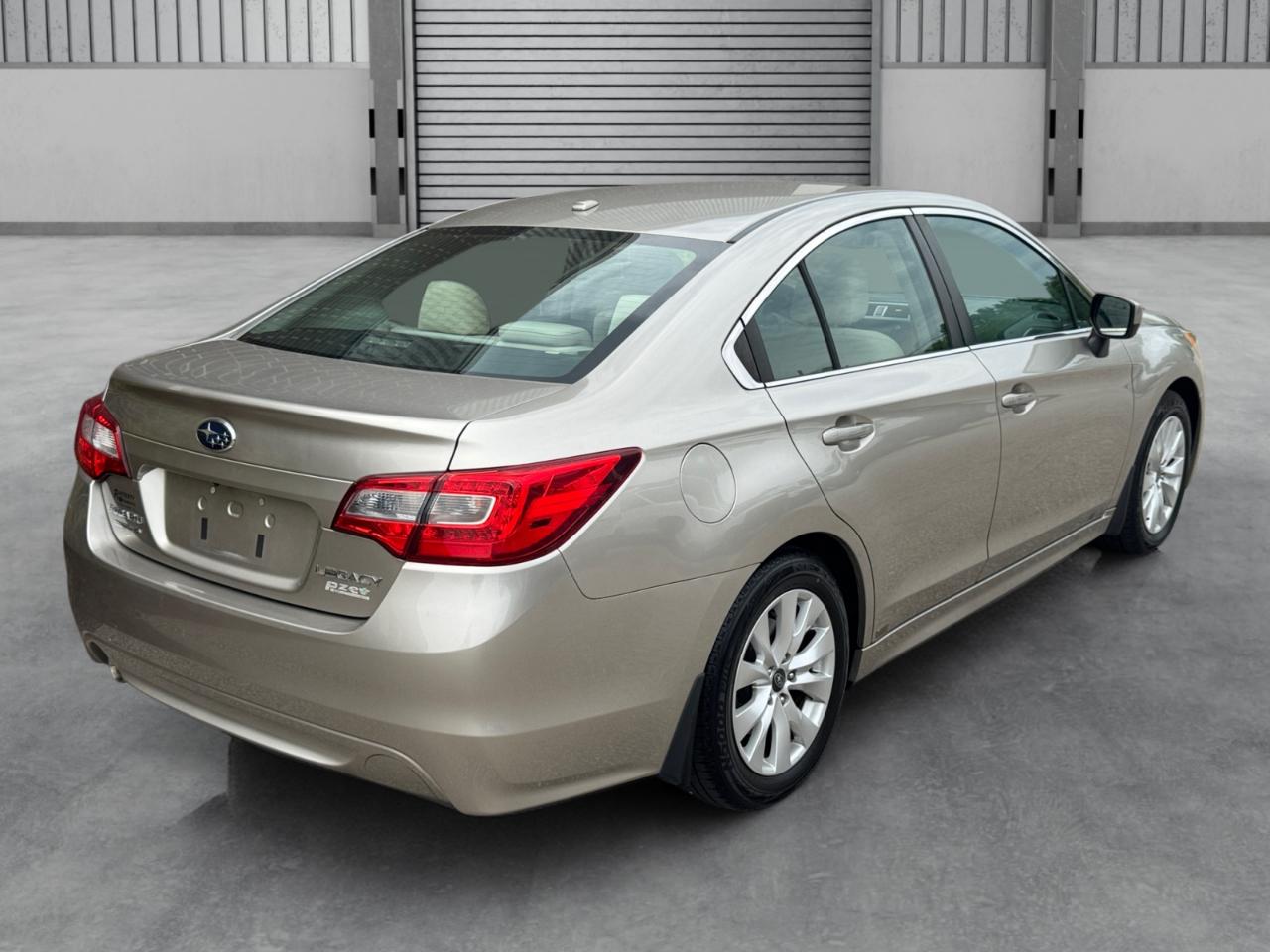 Subaru Legacy 4dr Sdn 2.5i Premium PZEV 2015