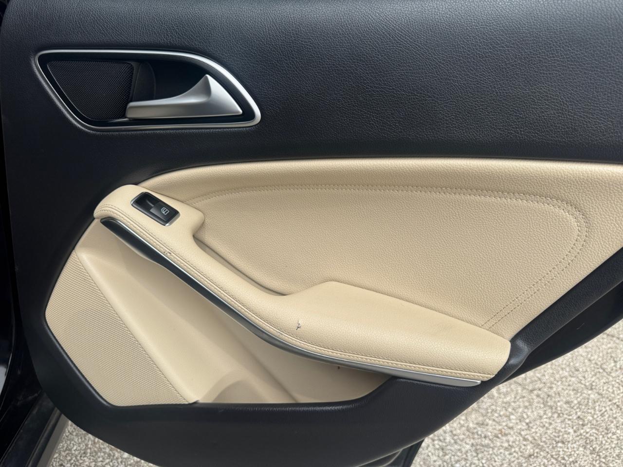 Mercedes-Benz GLA GLA 250 SUV 2017