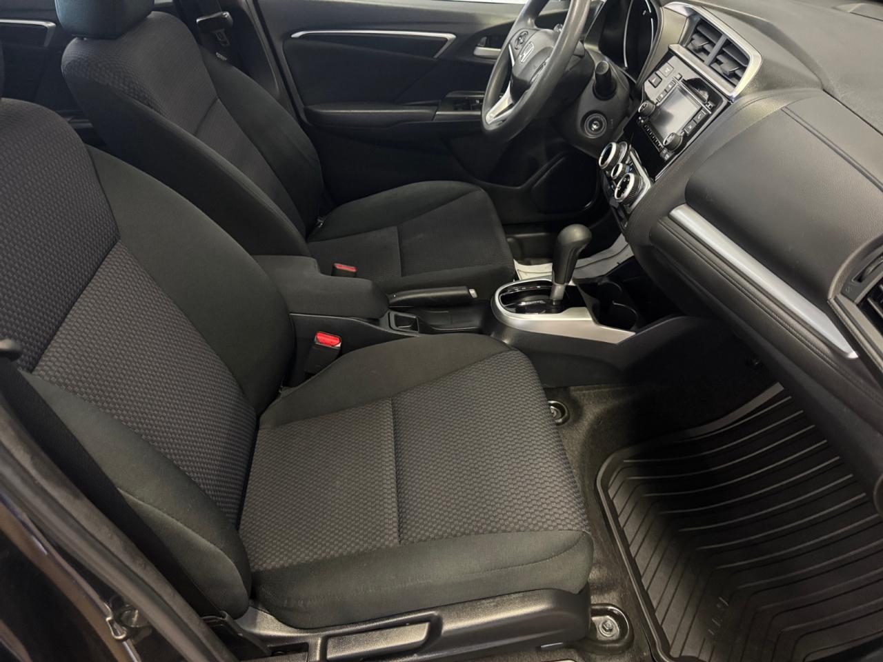 Honda Fit LX CVT 2018