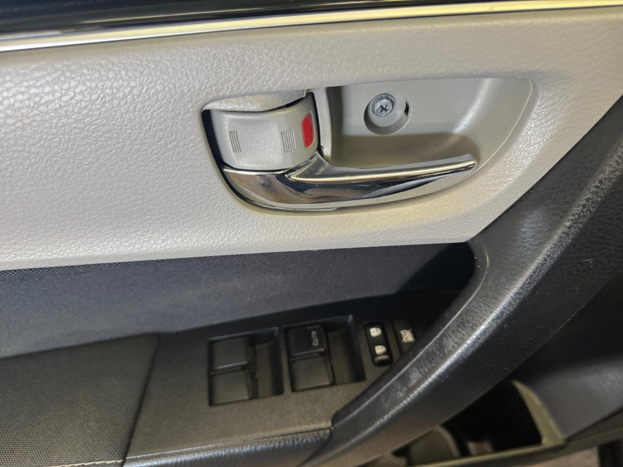 Toyota Corolla LE CVT (Natl) 2019