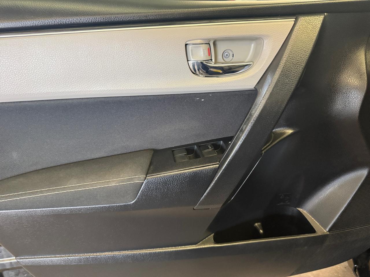 Toyota Corolla LE CVT (Natl) 2019
