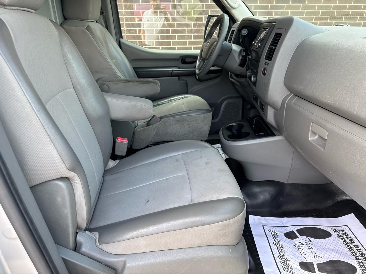 Nissan NV Cargo 2500 HD S V6 2018