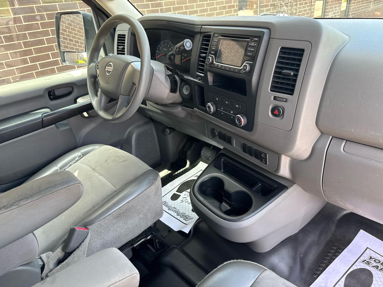 Nissan NV Cargo 2500 HD S V6 2018