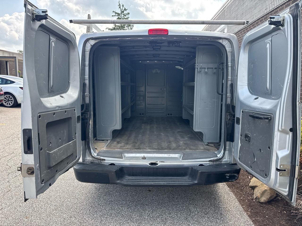 Nissan NV Cargo 2500 HD S V6 2018