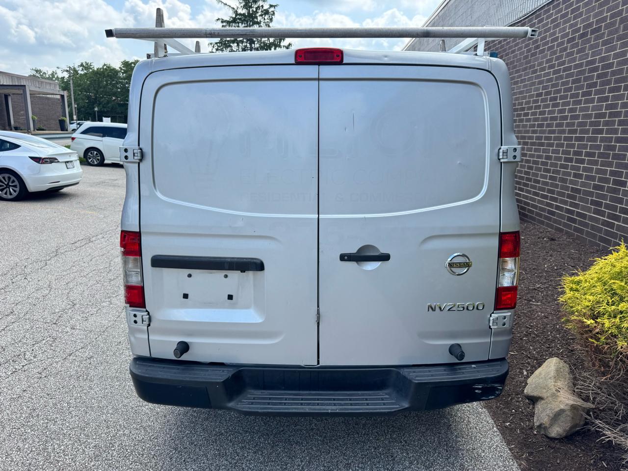 Nissan NV Cargo 2500 HD S V6 2018