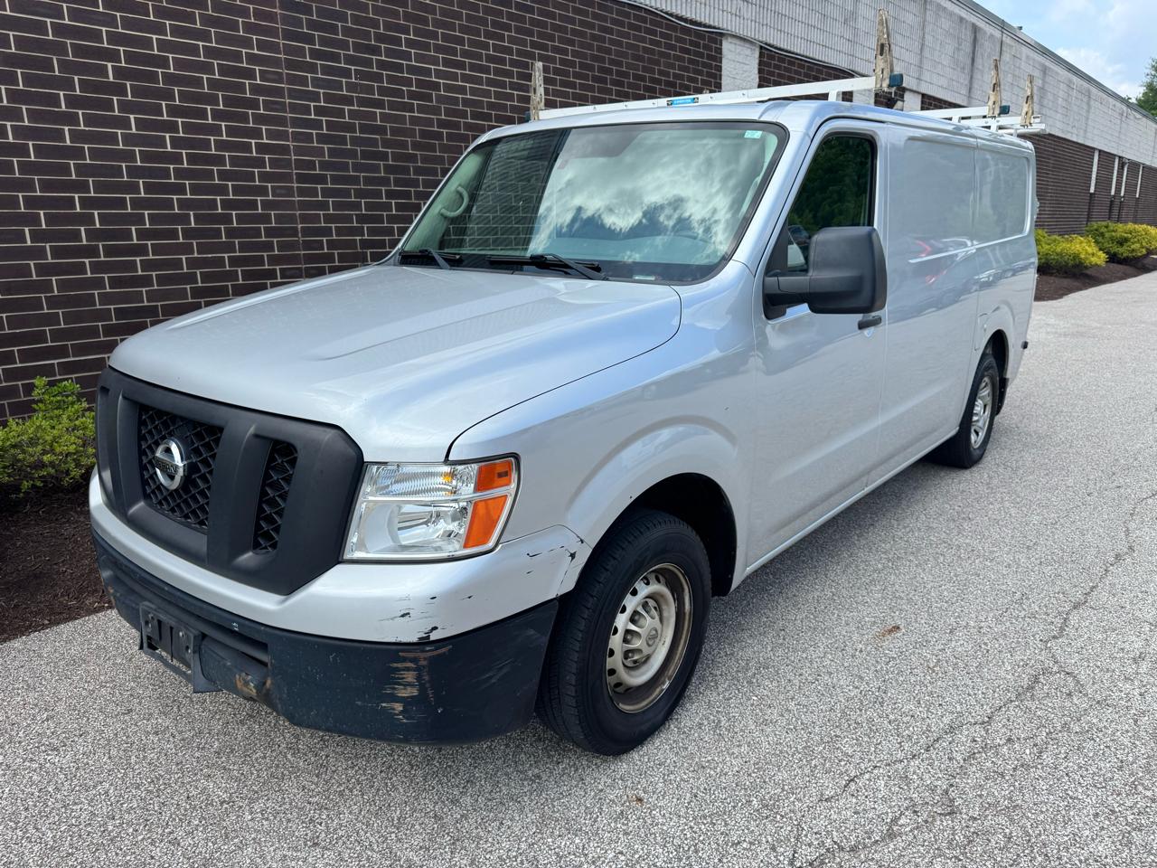 Nissan NV Cargo 2500 HD S V6 2018