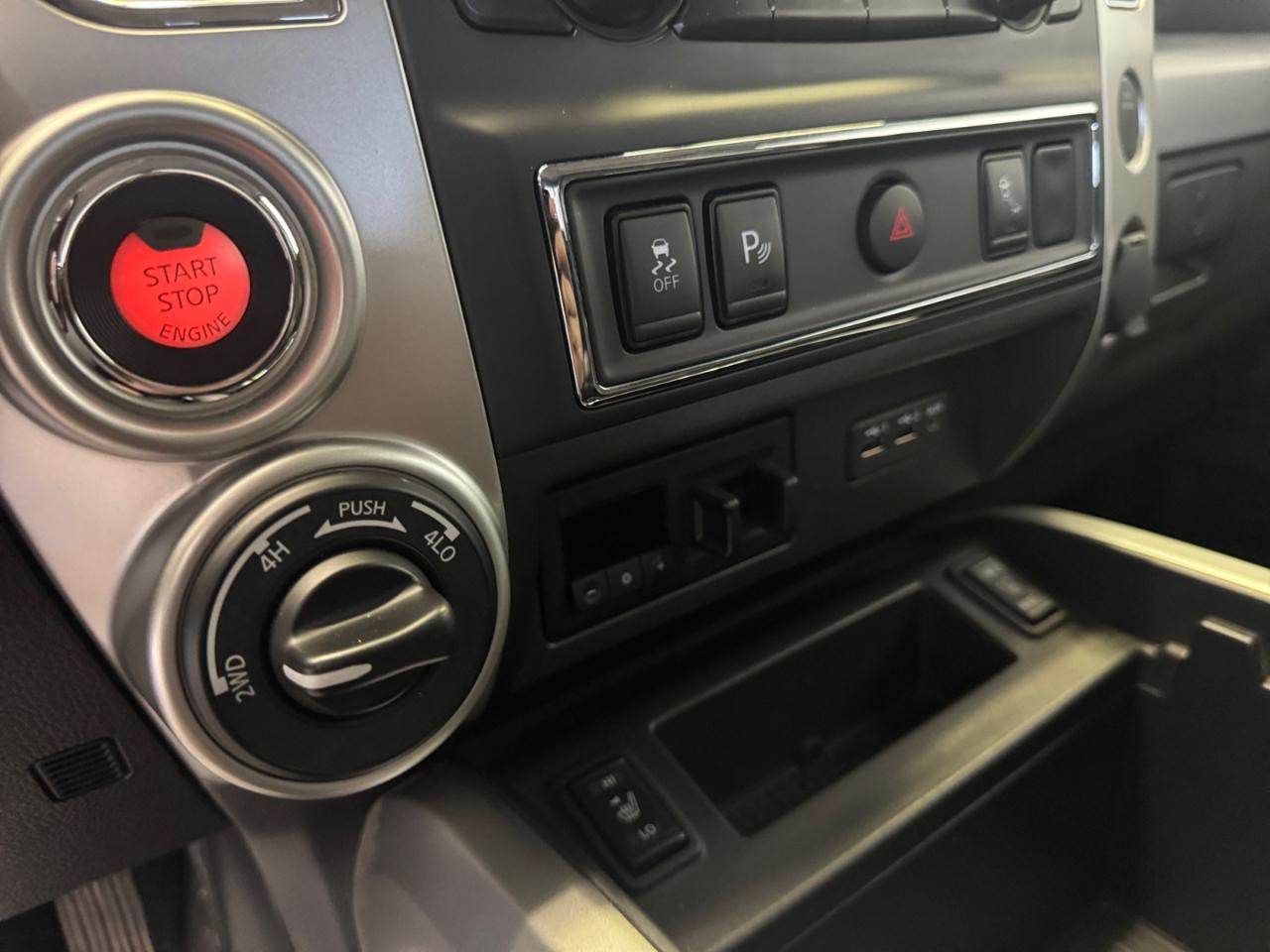 Nissan Titan 4x4 Crew Cab Platinum Reserve 2019