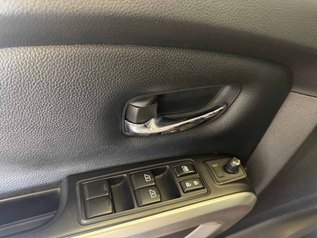 Nissan Titan 4x4 Crew Cab Platinum Reserve 2019