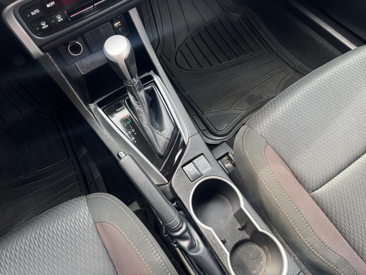 Toyota Corolla LE CVT (Natl) 2019