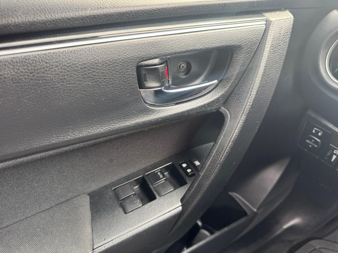 Toyota Corolla LE CVT (Natl) 2019