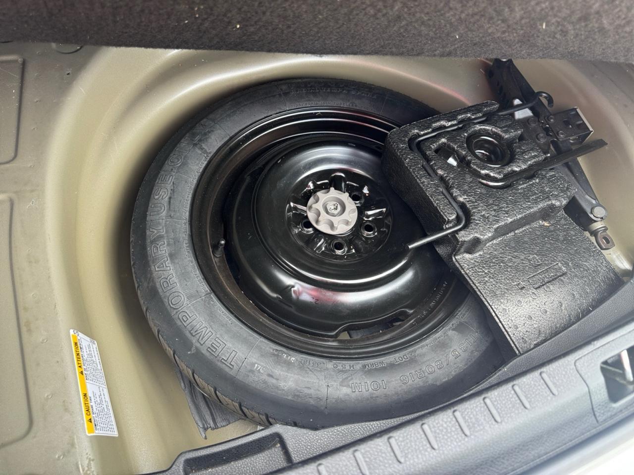 Toyota Corolla LE CVT (Natl) 2019