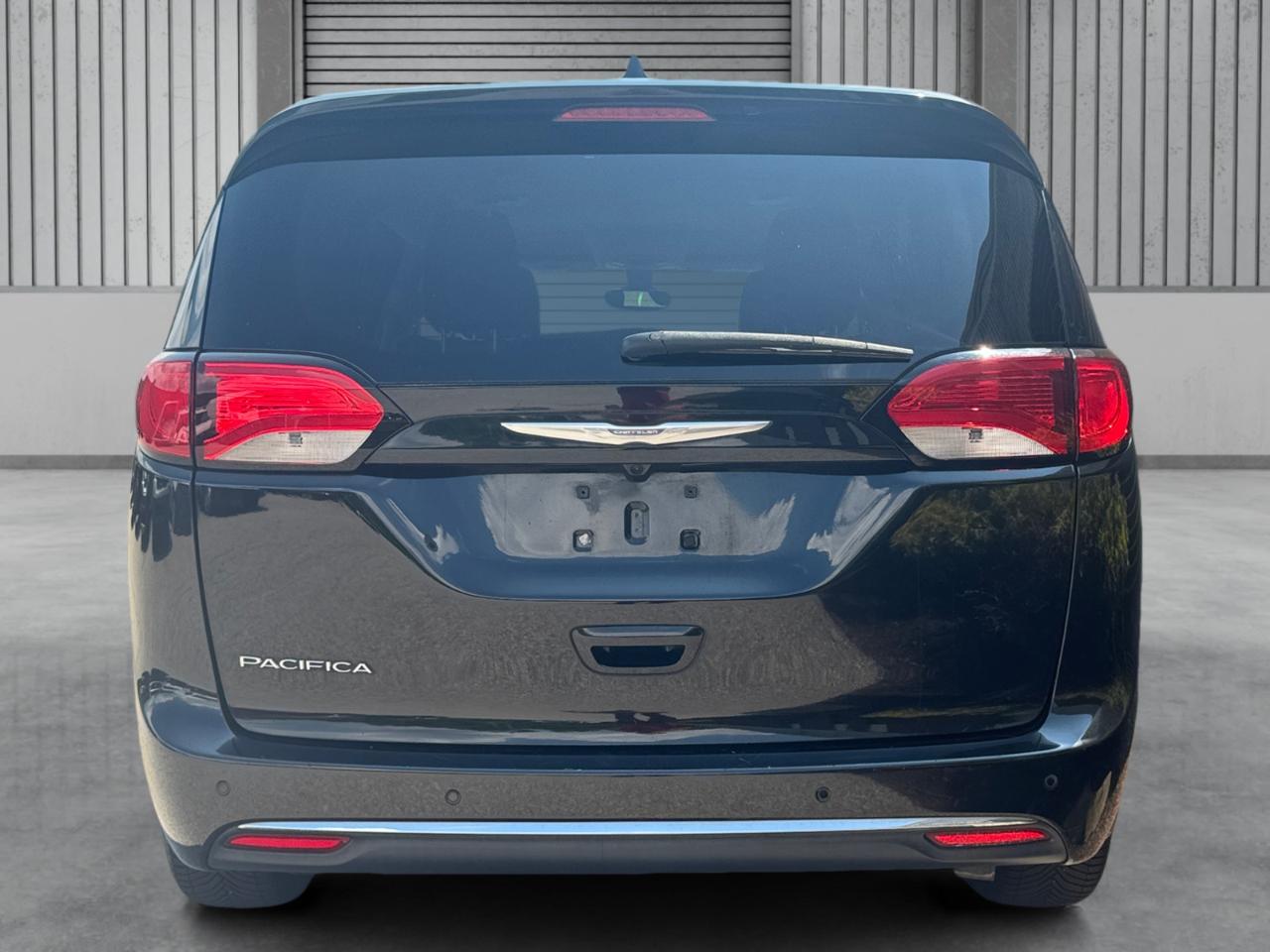 Chrysler Pacifica Touring-L FWD 2017
