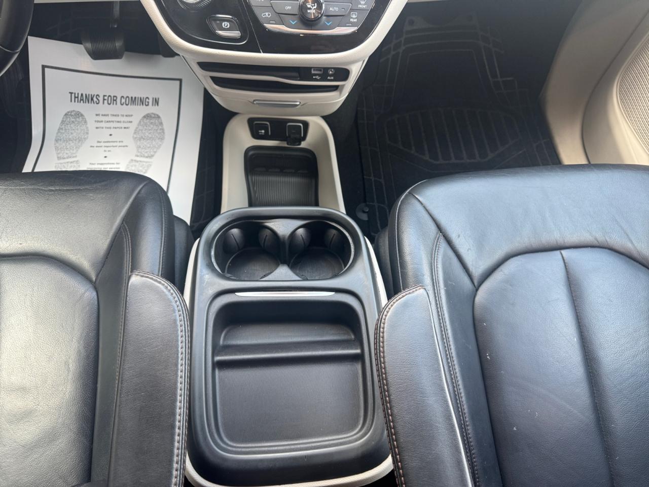 Chrysler Pacifica Touring-L FWD 2017