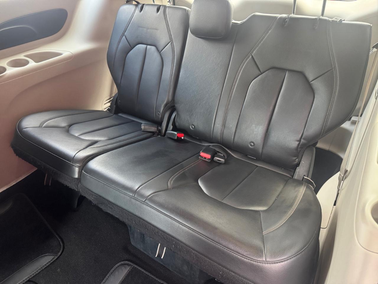 Chrysler Pacifica Touring-L FWD 2017