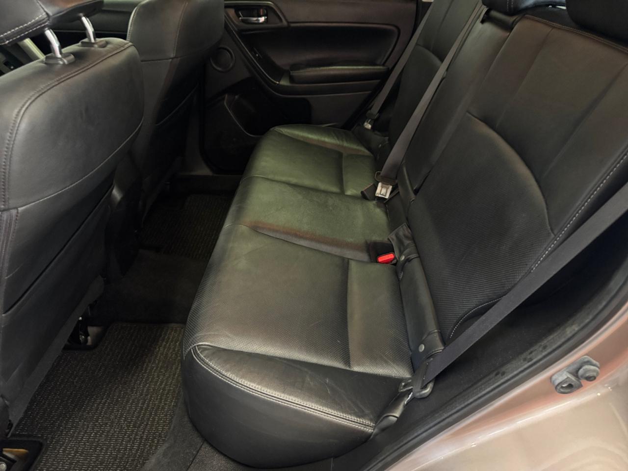 Subaru Forester 4dr CVT 2.5i Limited PZEV 2015