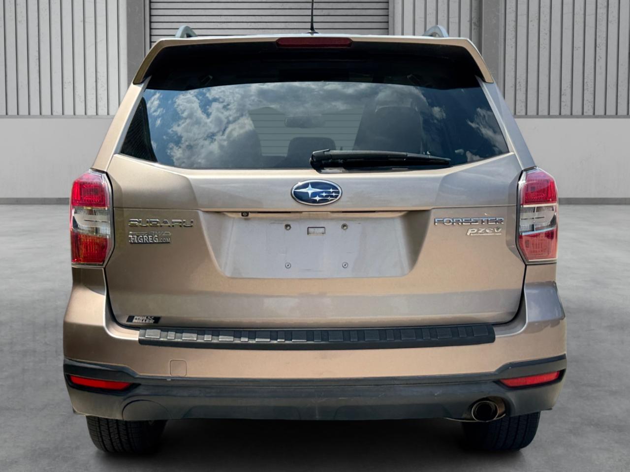 Subaru Forester 4dr CVT 2.5i Limited PZEV 2015
