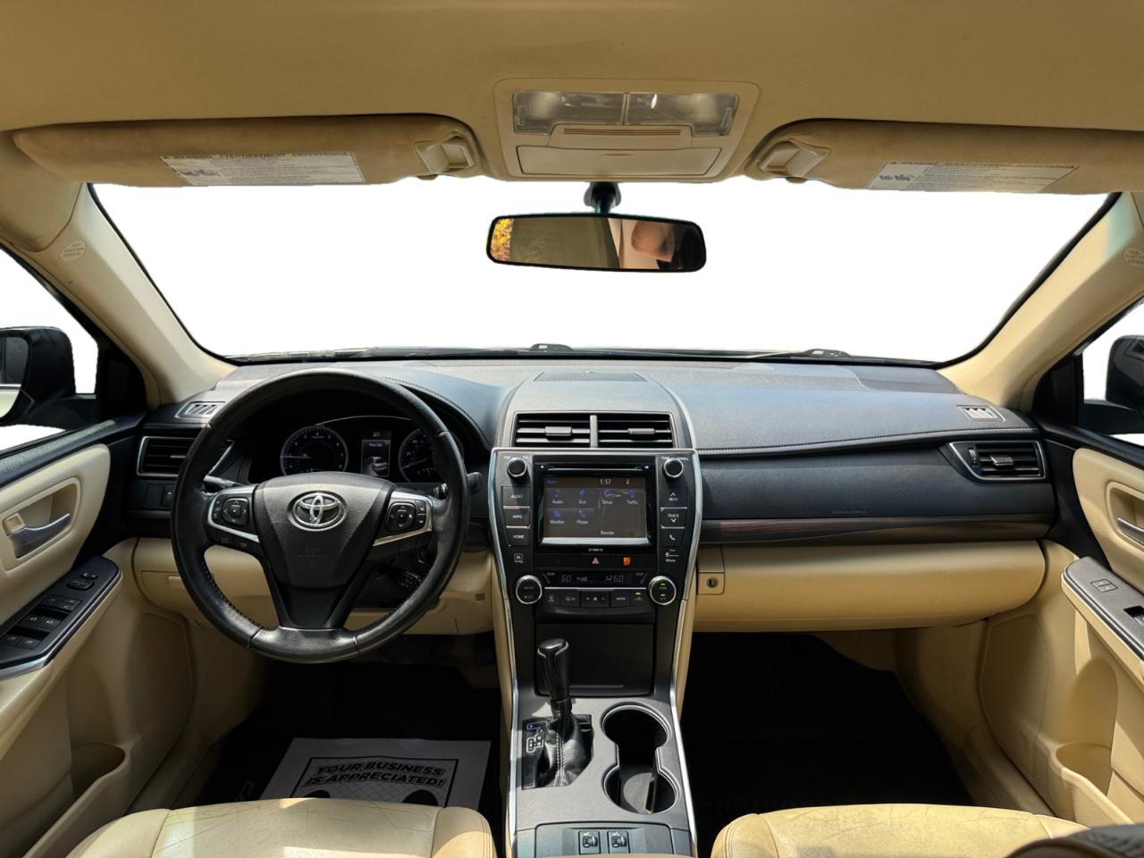 Toyota Camry XLE Auto (Natl) 2017