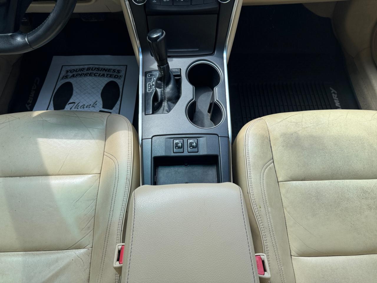 Toyota Camry XLE Auto (Natl) 2017