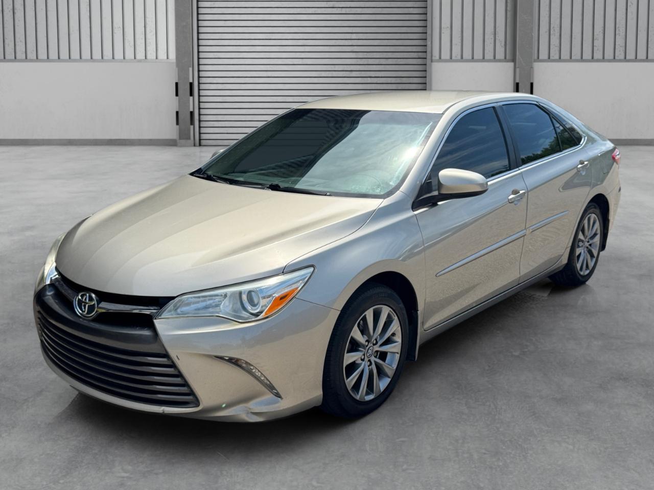 Toyota Camry XLE Auto (Natl) 2017