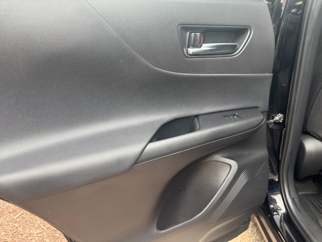 Toyota Venza LE AWD (Natl) 2021