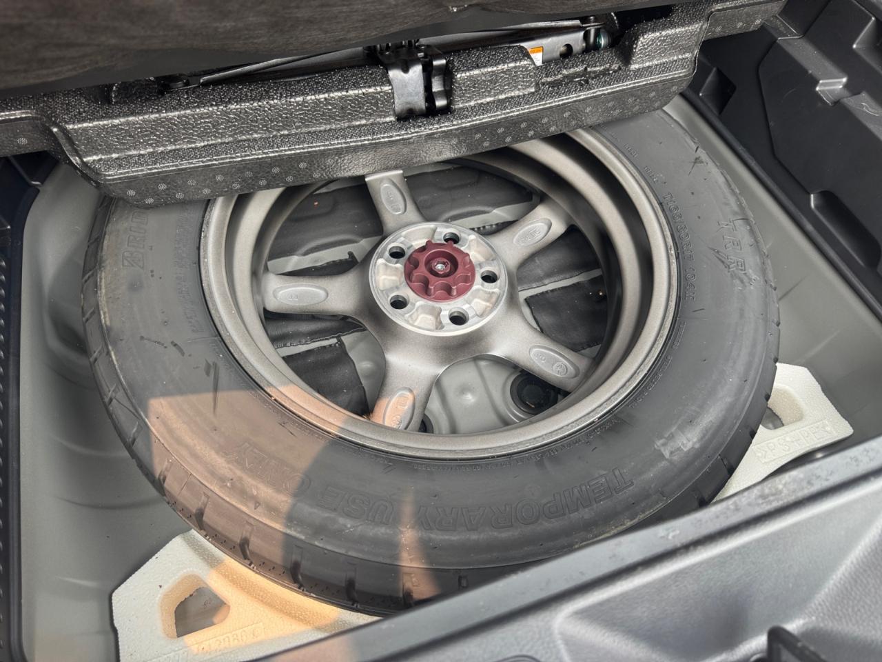 Toyota Venza LE AWD (Natl) 2021