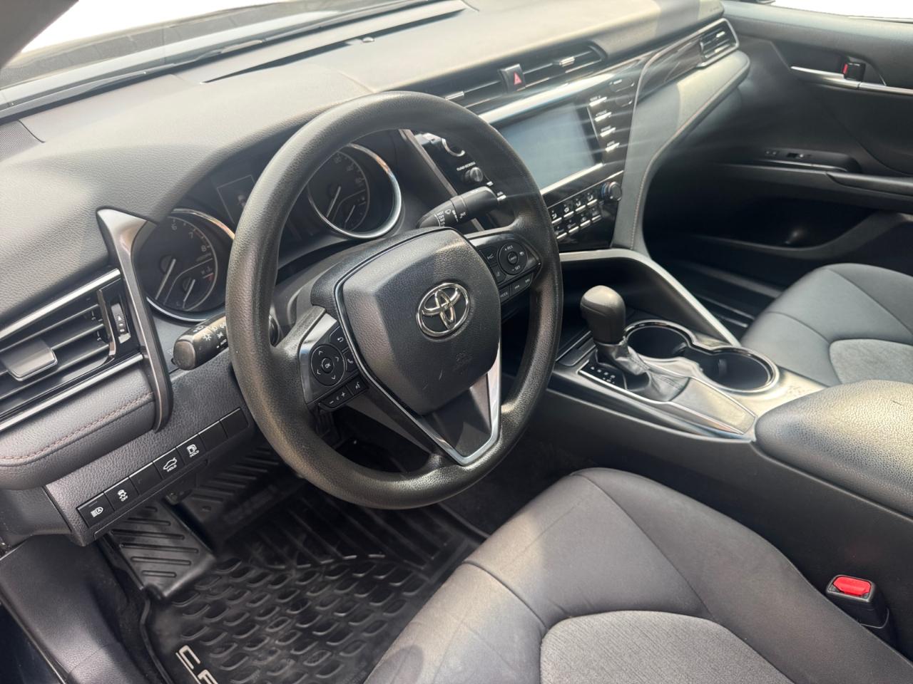 Toyota Camry LE Auto (Natl) 2019