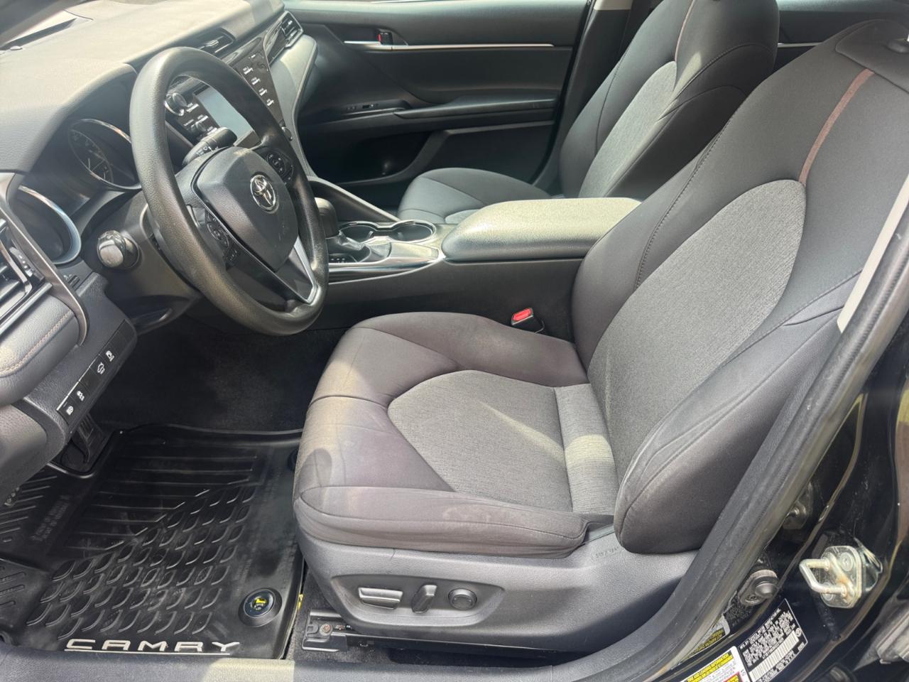 Toyota Camry LE Auto (Natl) 2019