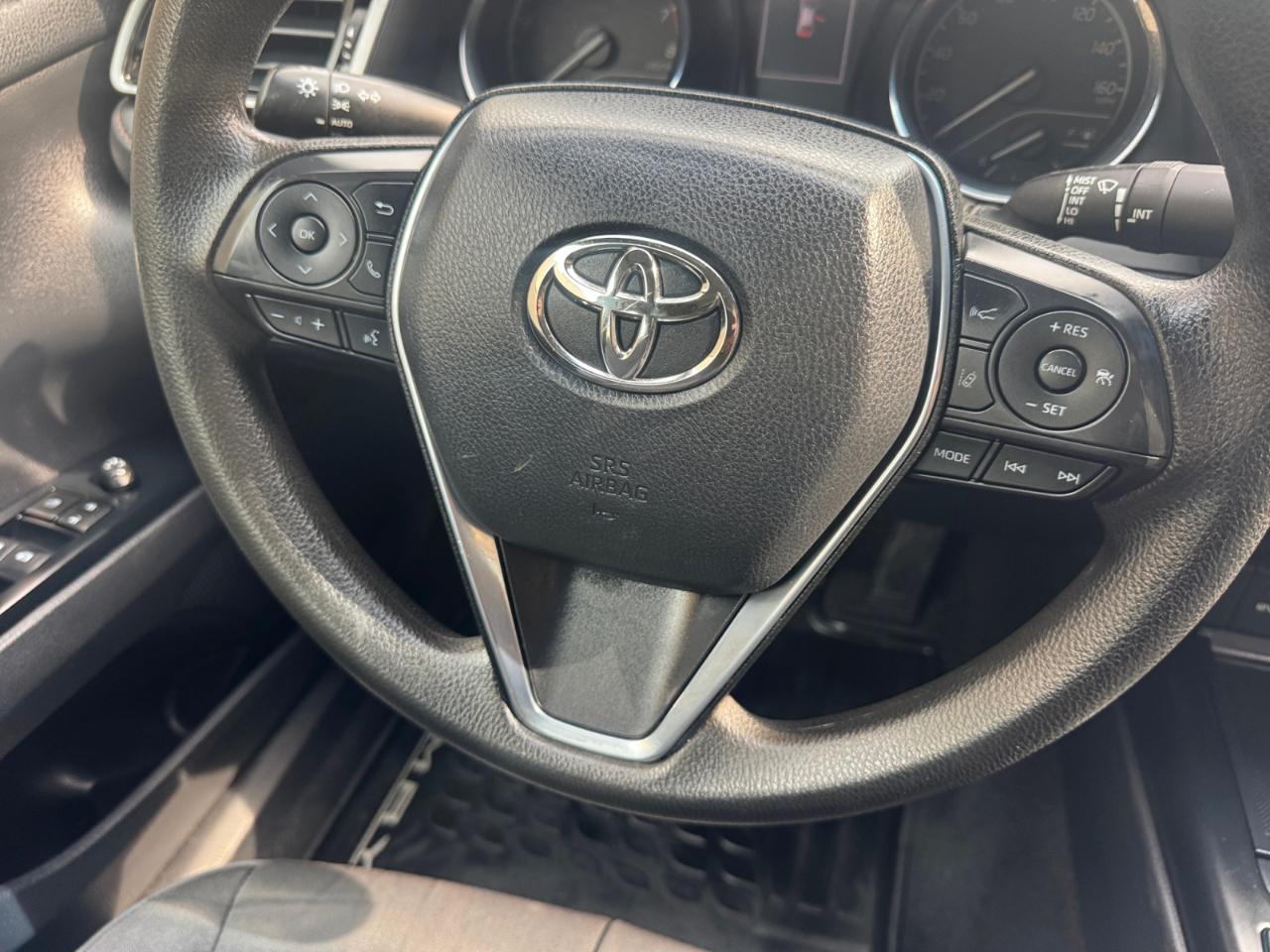 Toyota Camry LE Auto (Natl) 2019