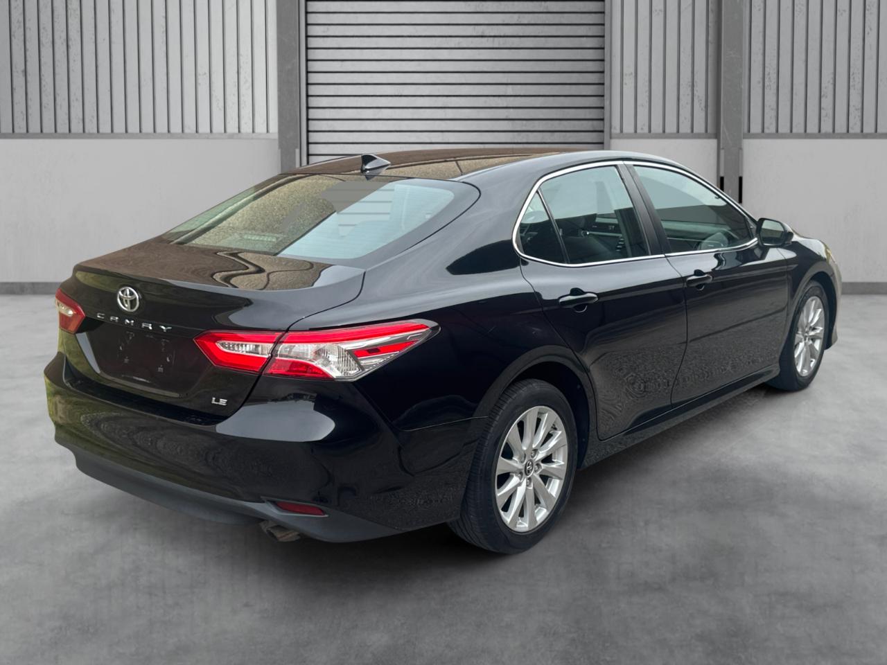 Toyota Camry LE Auto (Natl) 2019