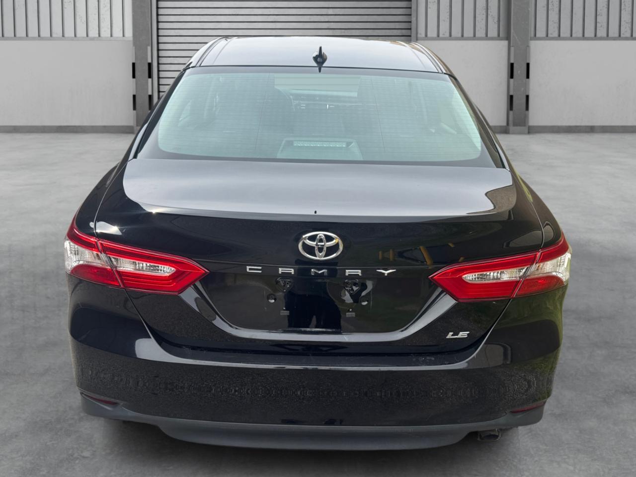 Toyota Camry LE Auto (Natl) 2019
