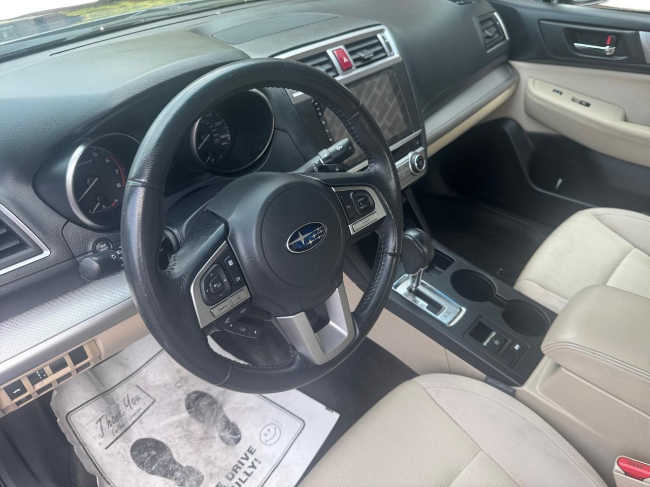 Subaru Legacy 4dr Sdn 2.5i Premium PZEV 2015
