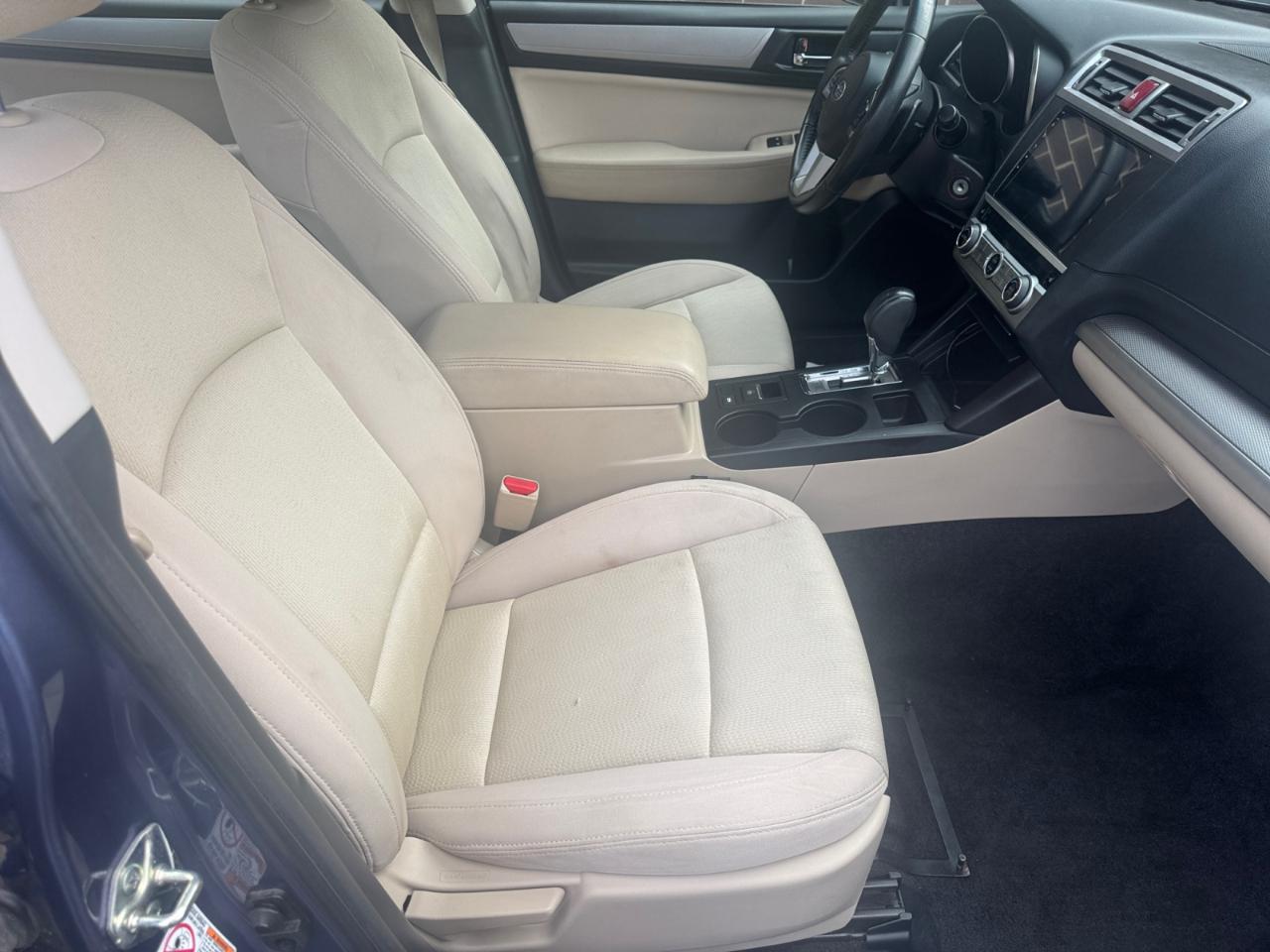 Subaru Legacy 4dr Sdn 2.5i Premium PZEV 2015