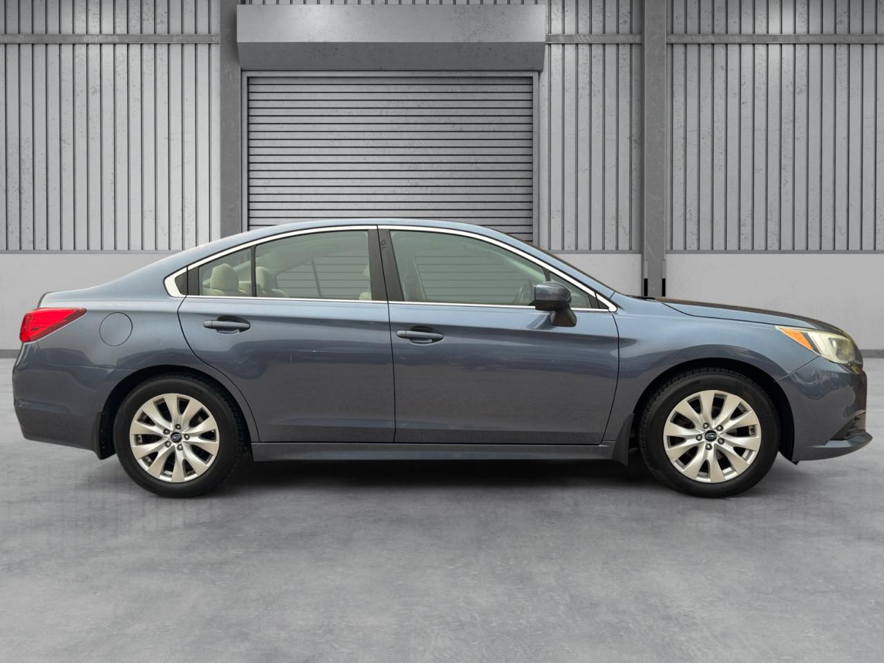 Subaru Legacy 4dr Sdn 2.5i Premium PZEV 2015