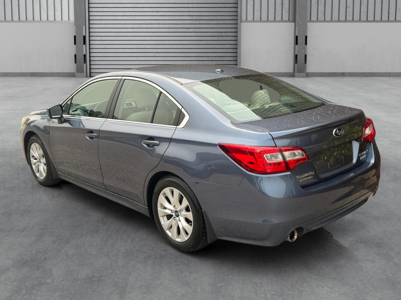 Subaru Legacy 4dr Sdn 2.5i Premium PZEV 2015