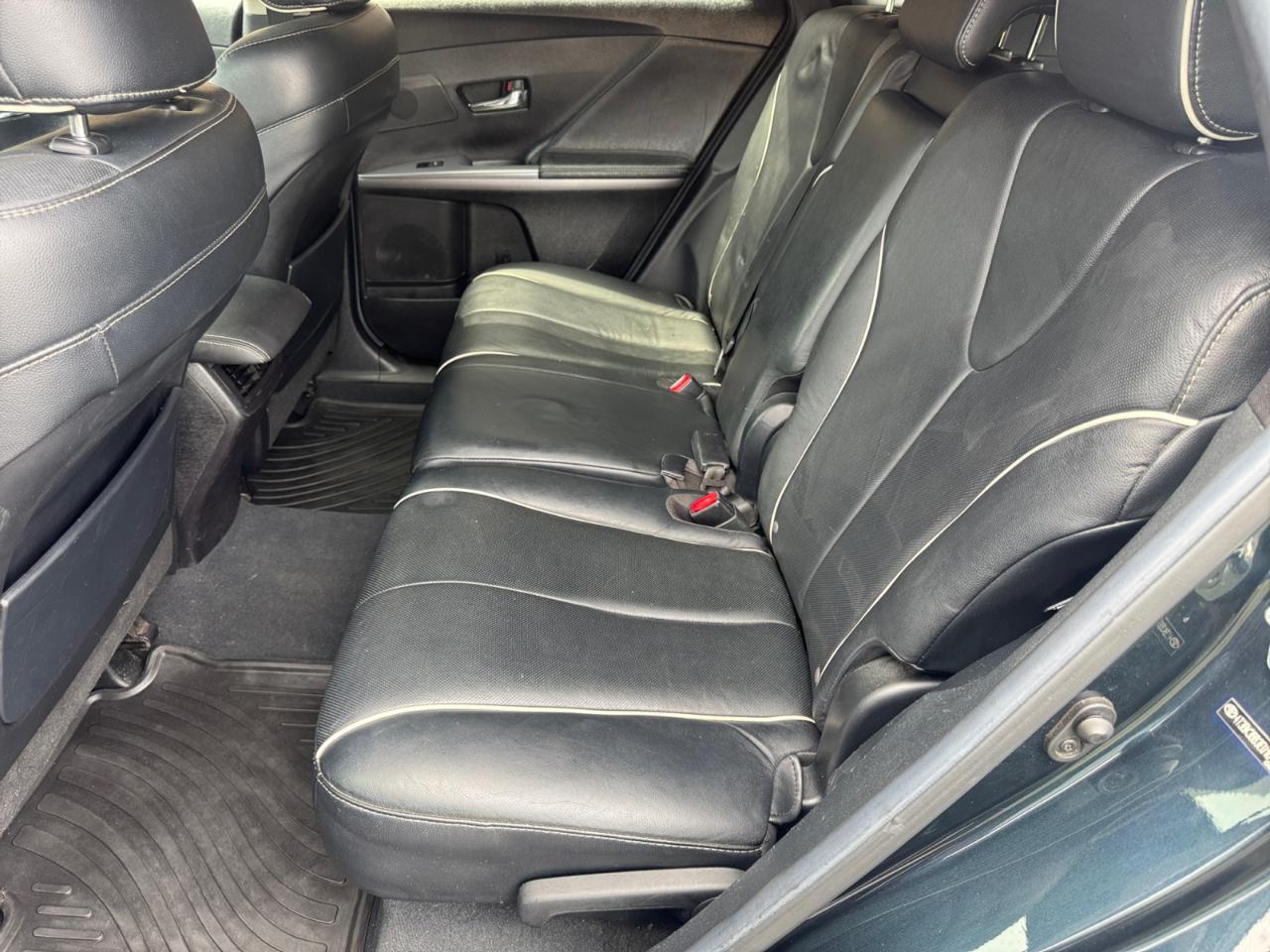 Toyota Venza 4dr Wgn V6 AWD XLE (Natl) 2014