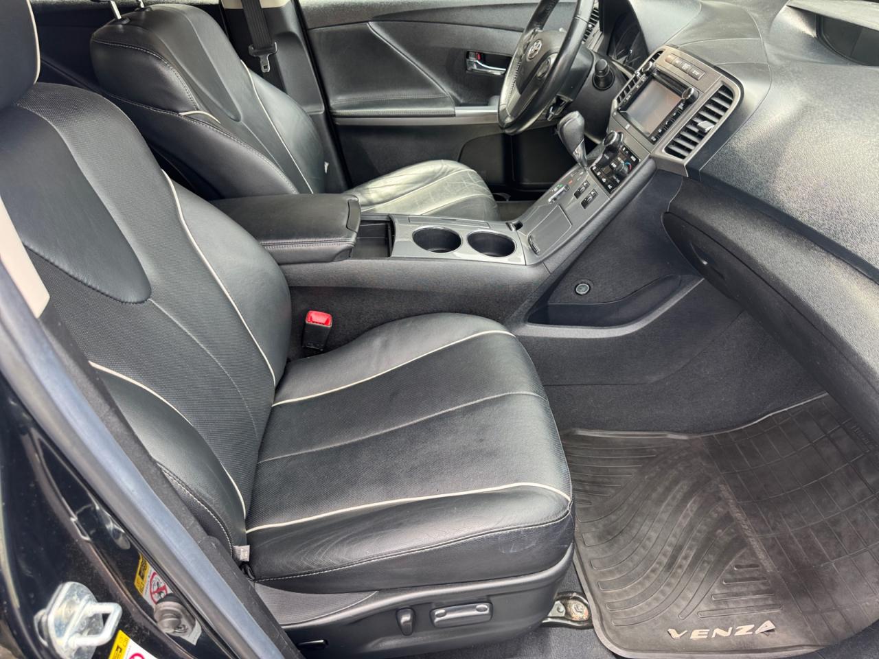 Toyota Venza 4dr Wgn V6 AWD XLE (Natl) 2014