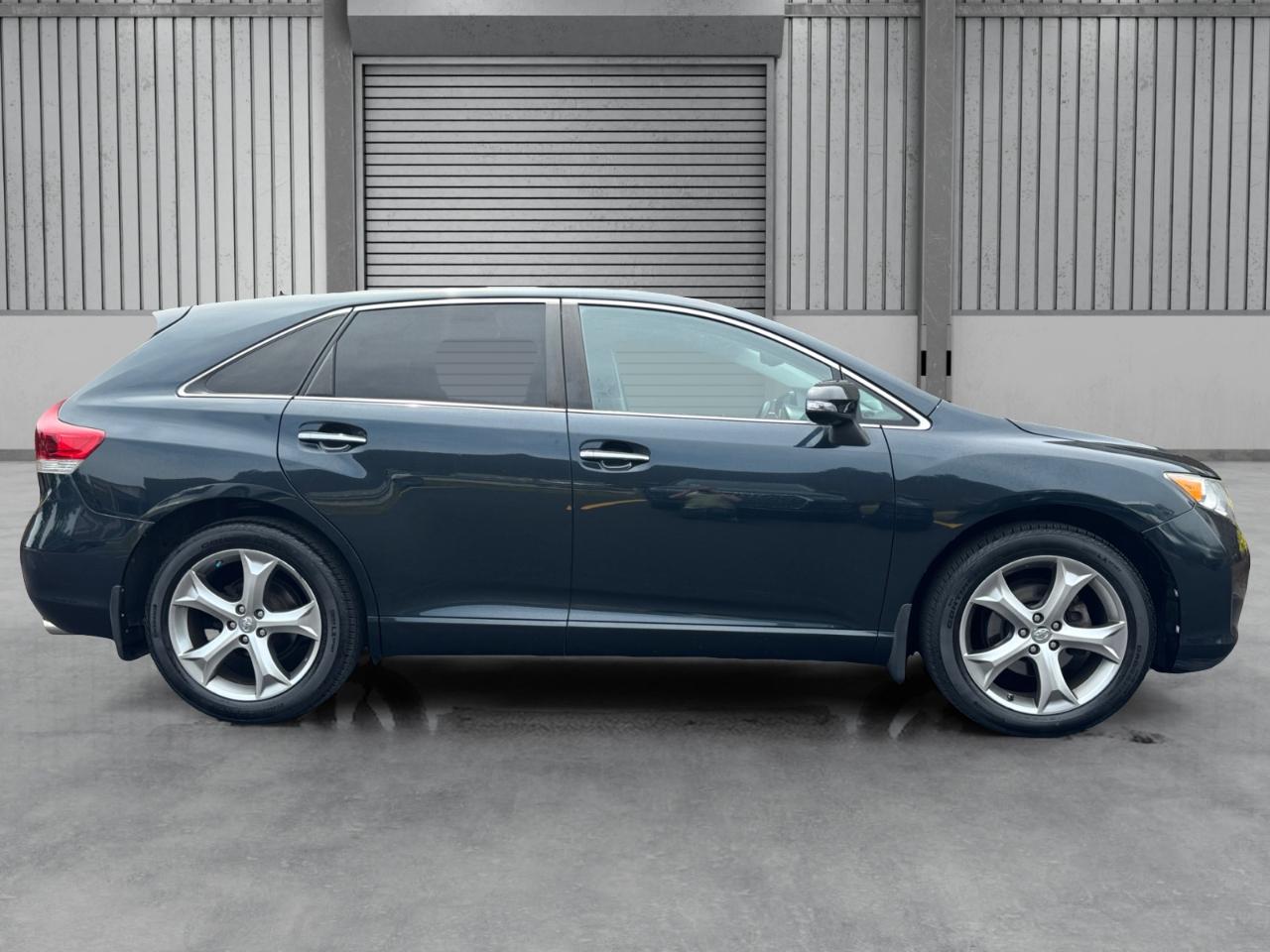 Toyota Venza 4dr Wgn V6 AWD XLE (Natl) 2014