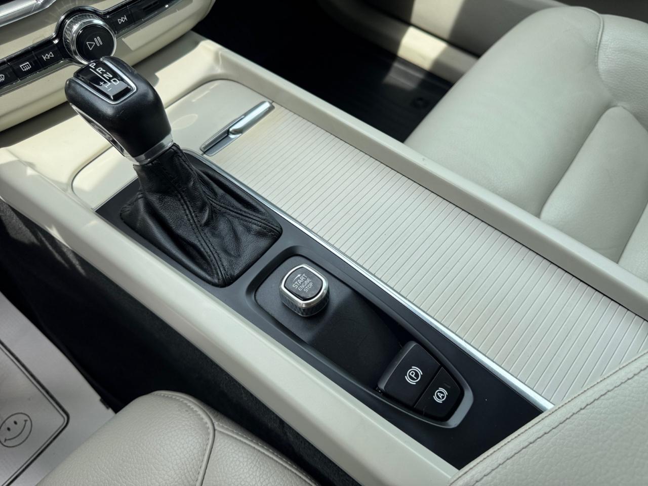 Volvo XC60 T6 AWD Momentum 2018