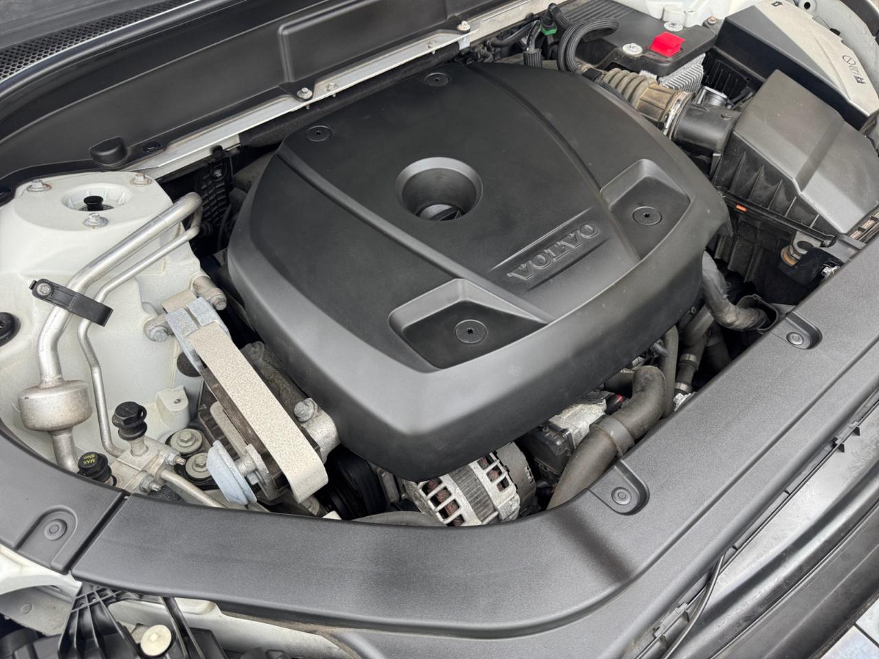 Volvo XC60 T6 AWD Momentum 2018