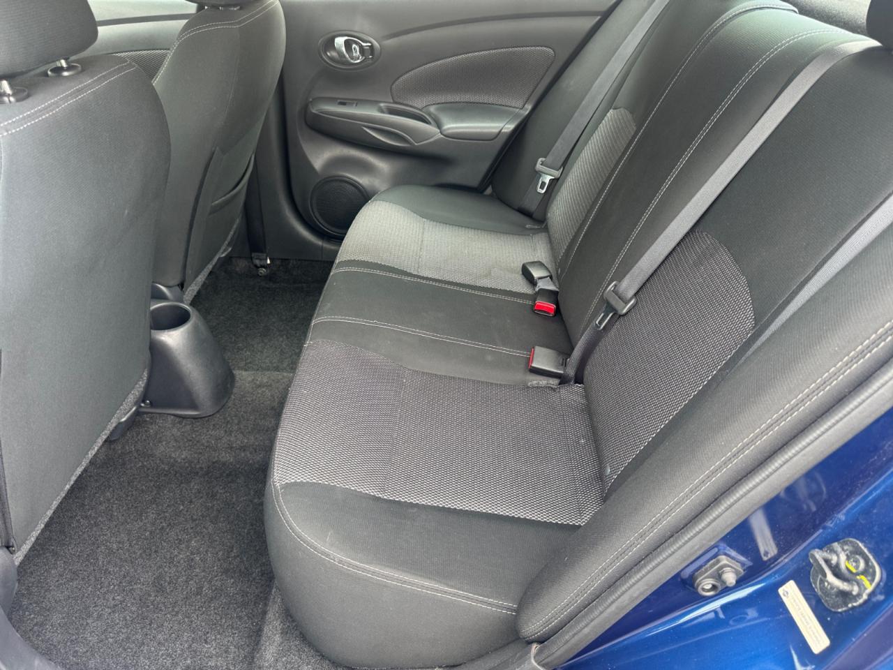 Nissan Versa Sedan SV CVT 2019
