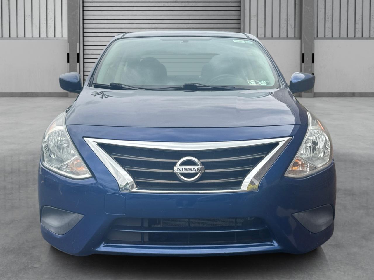 Nissan Versa Sedan SV CVT 2019