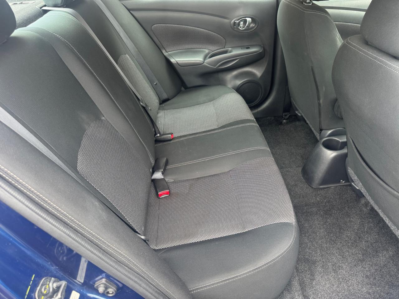 Nissan Versa Sedan SV CVT 2019