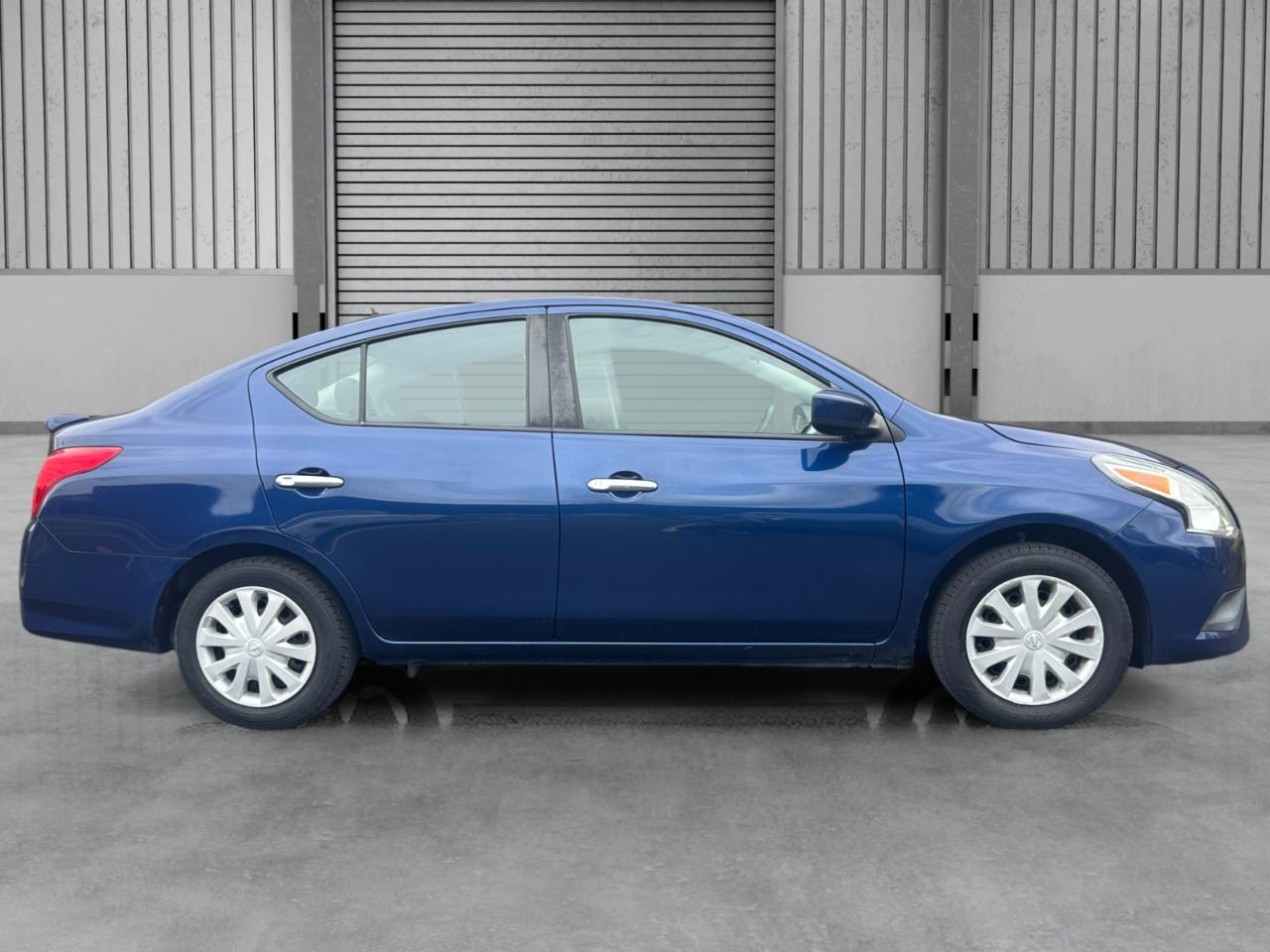 Nissan Versa Sedan SV CVT 2019