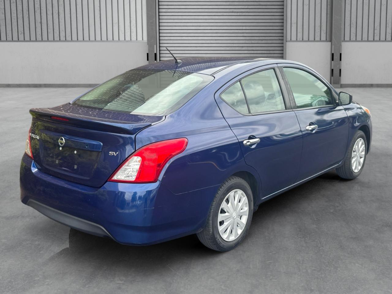 Nissan Versa Sedan SV CVT 2019