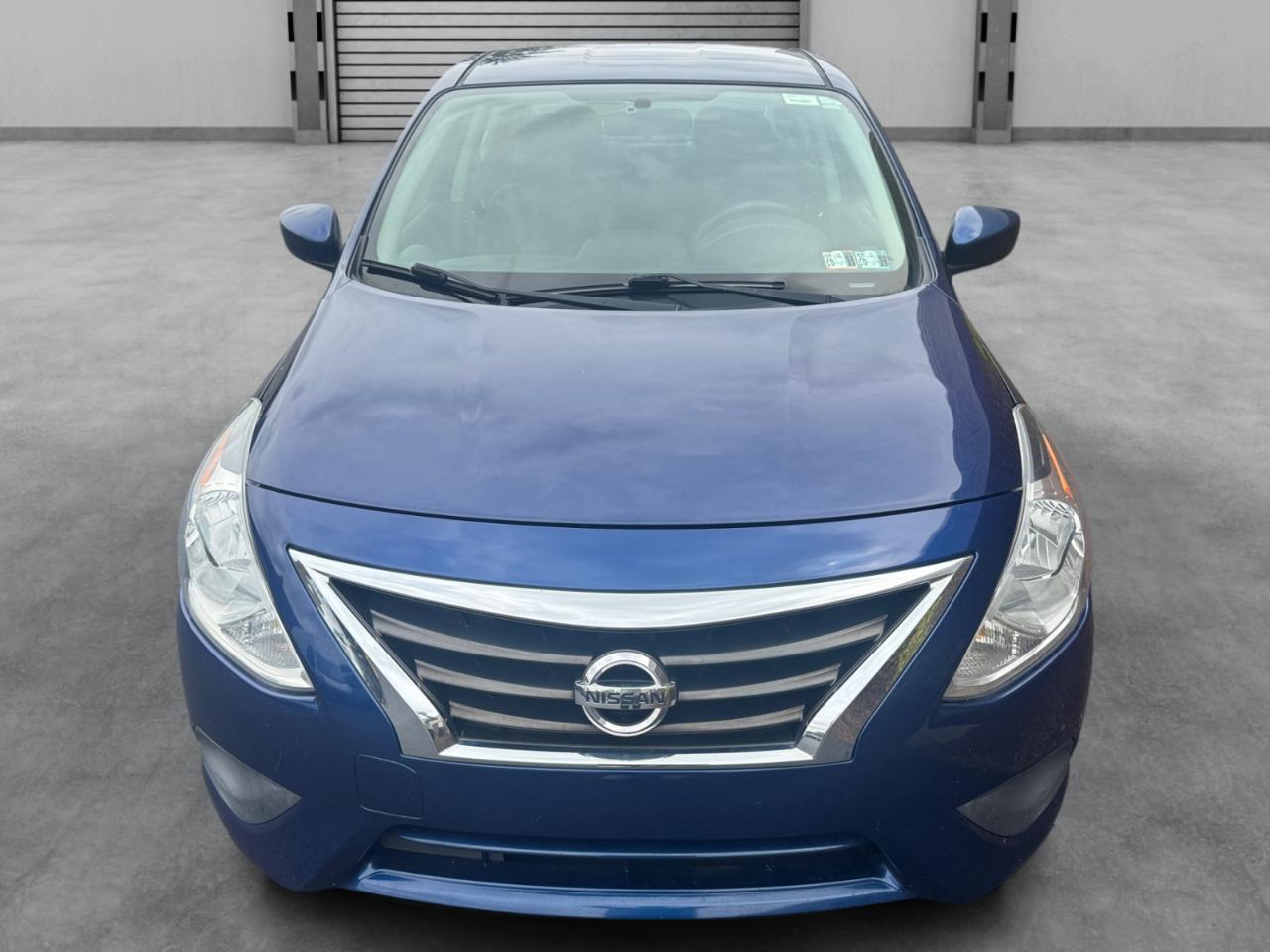 Nissan Versa Sedan SV CVT 2019