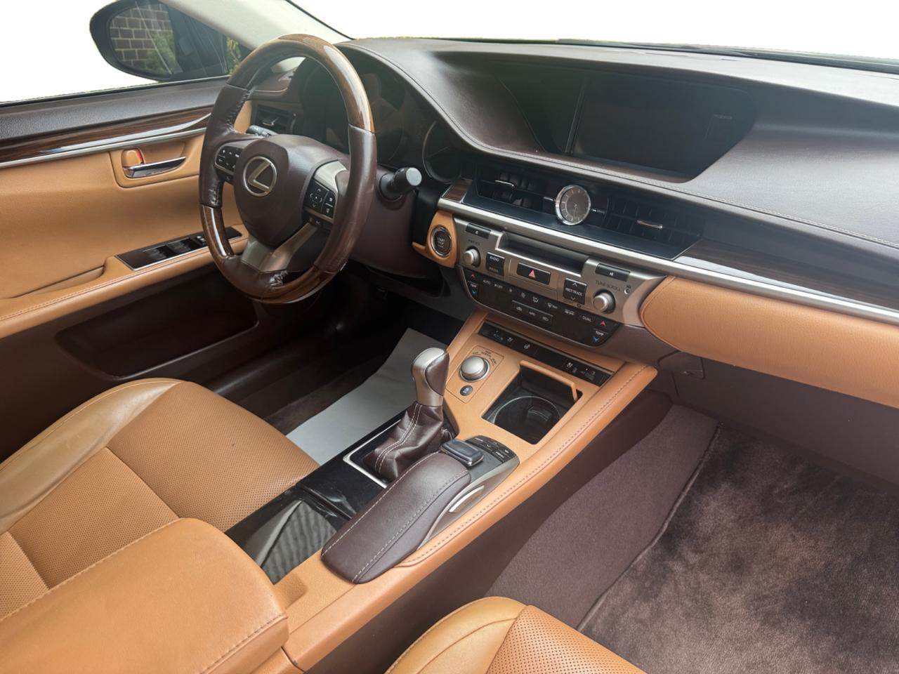 Lexus ES ES 350 FWD 2017